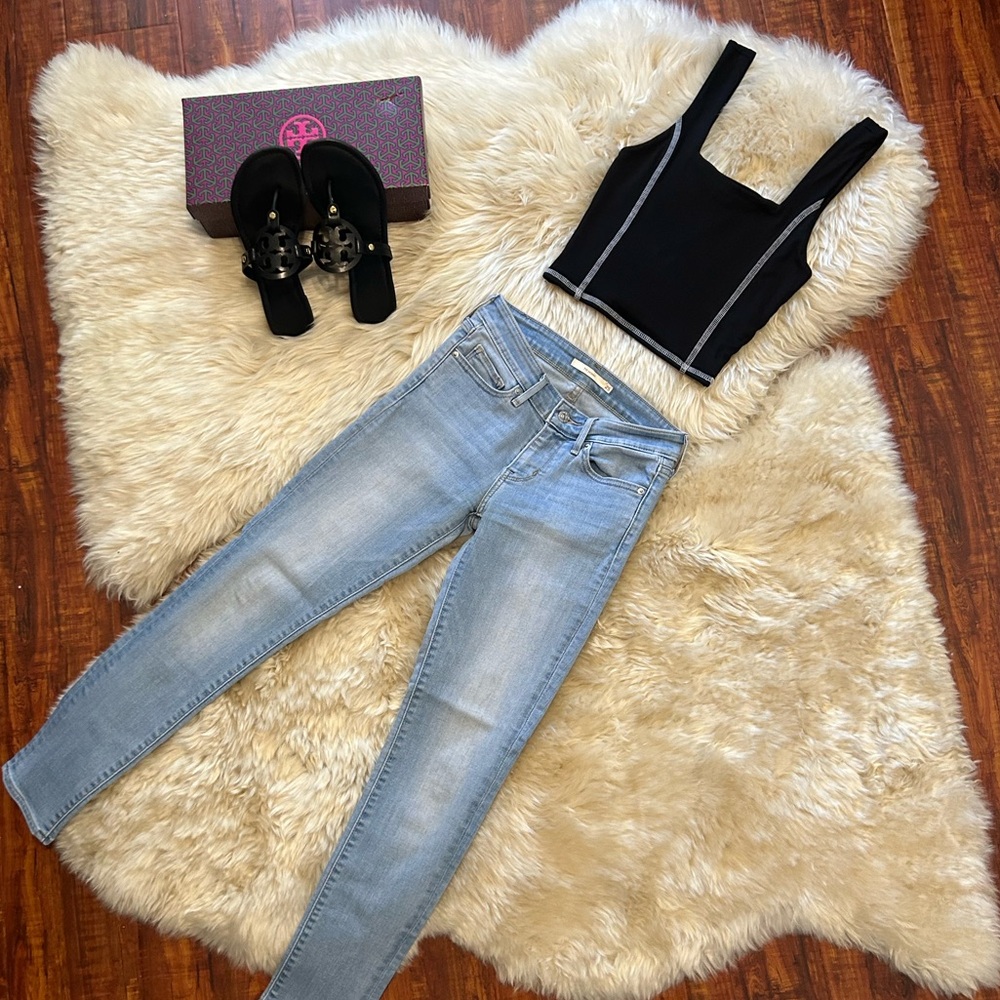 LEVIS 711 Skinny - Picture 8 of 8